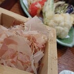 米と天ぷら 悠々 - 削りたて花鰹