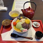 甘味処 甘ちゃん - 料理写真:抹茶白玉あんみつ（お茶付き）