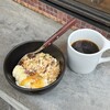 BERTH COFFEE - 自家製ココナッツグラノーラヨーグルト 800円とHot Coffee R 450円