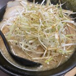 五衛門 - 豚骨醤油ねぎチャーシューめん