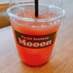 Fruit factory Mooon - フレッシュジュース　グレープフルーツ　¥480