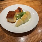 ラ・ルナ・ジェナ - 硬めのプリン、チーズケーキ、長熟高糖度メロン。他に何が必要なのか(^｡^)