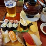 市場 いちばん寿司 - サービスランチ・６３０円。味噌汁は豆腐＆わかめ