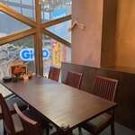 本格水炊きと博多もつ鍋 地鶏と九州料理 居酒屋 鳥邸 天神店 - 