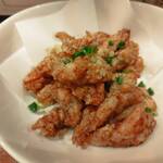 創作ごはんと和飲 くるまや - せせりの唐揚げ　580円