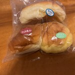 友永パン屋 - 少しつぶれてしまいました…