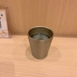 中華蕎麦 一心 - 初めに出された冷水