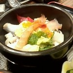 Ryoushiya Hide - 海鮮丼