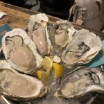 SALTY Oyster House - 