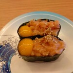 すし江戸 - サーモンユッケ