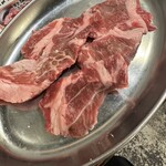 もつ鍋 鉄鍋餃子 鳥炭火焼き 九州酒場 丸九 - 