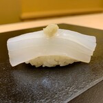 兄弟寿し - 赤イカ握り(新潟)