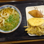 丸亀製麺 河内長野店 - かけうどん　いなり・ﾚﾝｺﾝ天・舞茸天