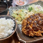 とんてつ - 特選大ロースカツ定食