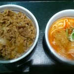 なか卯 - 和風牛丼 坦々うどん小 540円
            