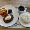 COCHI　COCOCHIコーヒー - 日替わりのハンバーグ、ドリンク付きで900円です♪