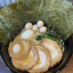 極み家 - 醤油スペシャルラーメンwithうずらトッピング