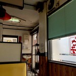 札幌ラーメン どさん子 - 店内の雰囲気