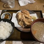 SAPPORO餃子製造所 - 塩ザンギ定食ライス大盛1150