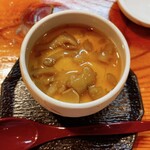 鮨・肴 愛宕 - 舞茸の茶碗蒸し