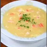 Corn soup with crabmeat