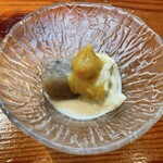 鮨・肴 愛宕 - お通し(こんにゃくと湯葉)