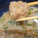 ラーメン 坊也哲 - 肉団子