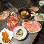 Yakiniku Horumon Sakaba Toroniku - 