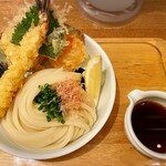 讃岐うどん　志成 - 