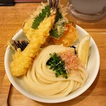 讃岐うどん　志成 - 