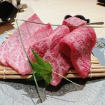 牛刺しと焼肉 仔虎 - 