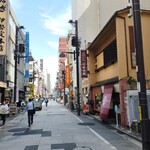 ミカド珈琲店 日本橋本店 - 右側です。