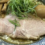 麺屋 つるる - チャーシューおっきい✨