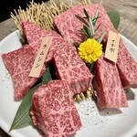 赤身肉専門 焼肉とステーキのはざま - 