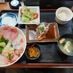 いちげん - 海鮮丼と煮魚定食（1580円）