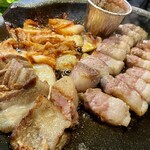 Niku Nabe Kankoku Ryouri Kankoku Baru Okoge - 