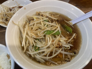 かおたんラーメンえんとつ屋 - 野菜をラーメンに入れた