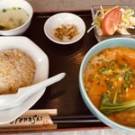 Eitoku Shuka - 選べるチャーハンセット＝1221円
                        (炒飯＋坦々麺)の組合せ