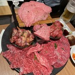 神田焼肉 俺の肉 - 