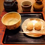 いぶき団子、抹茶。甘味、そばアイスあります。