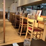 ももやま - 店内カウンター席