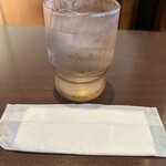 ももやま - お冷や&おしぼり