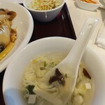 中華料理 京華茶楼 - 卵スープ