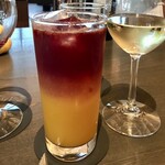 ロウリーズ・ザ・プライムリブ - 赤ワイン✴️オレンジジュース