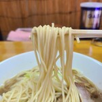 中華そば屋 伊藤 - 麺