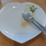 たまごとこなと - ごちそうさまでした！！ハート❤️のお皿カワイイ。