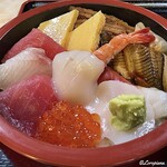 きん寿司 - 鮪の中トロに平政､鉢鮪の赤身に玉､稲荷揚げの刻みに蒸し海老､槍烏賊に北寄貝に帆立貝柱にふわっとろの煮穴子