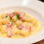 Gnocchi with gorgonzola and bacon