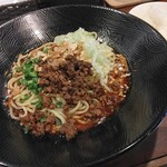 龍珠China - 汁なし担々麺。小ライス付けてリベンジ！美味しいタレをまとったご飯、最高でした～。流石に満腹！！ご飯もしっかり美味しかったです。