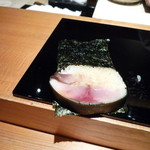 鮨小山 - 人気の鯖の棒鮨